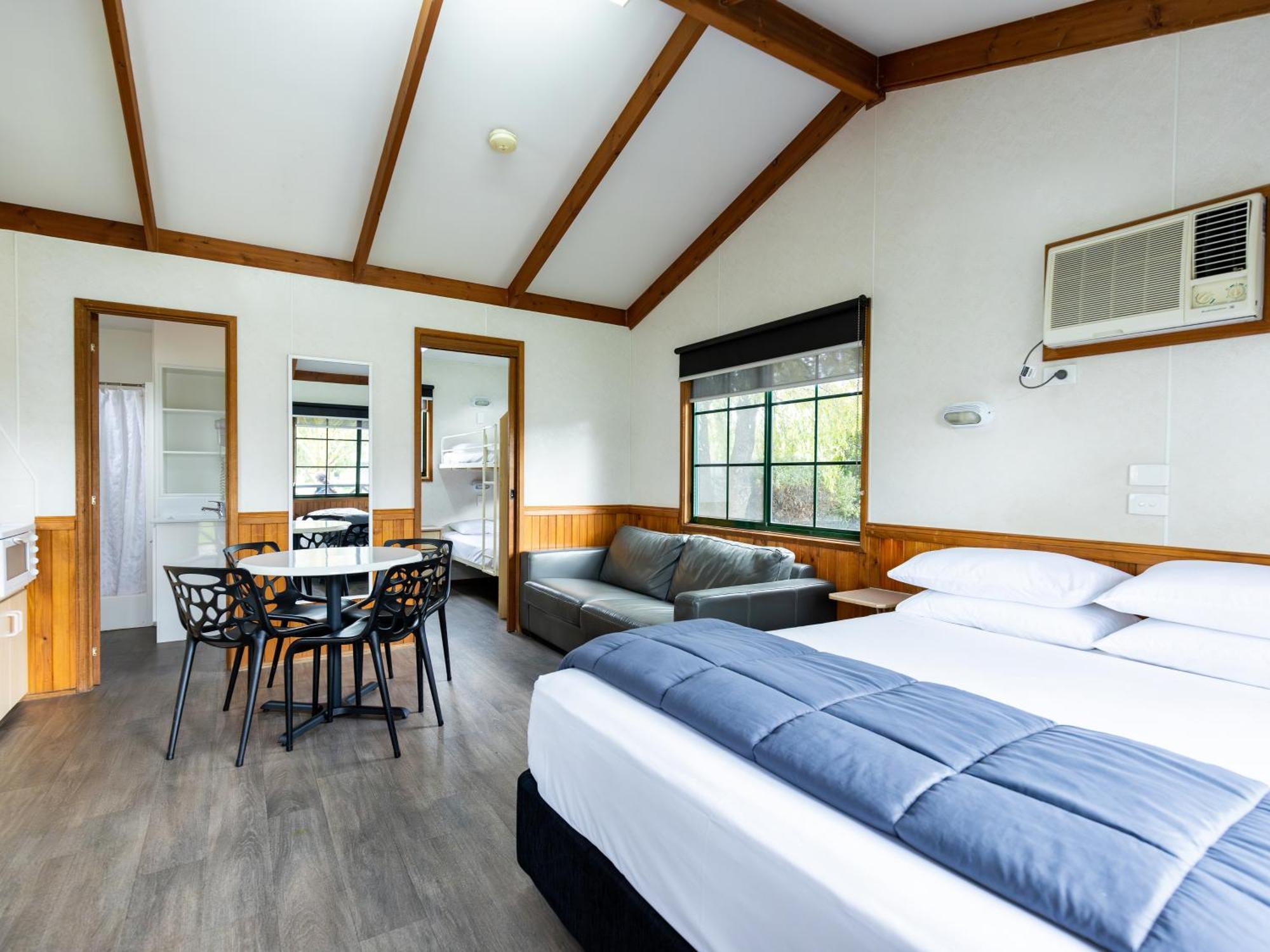 Nrma Ballarat Holiday Park Δωμάτιο φωτογραφία