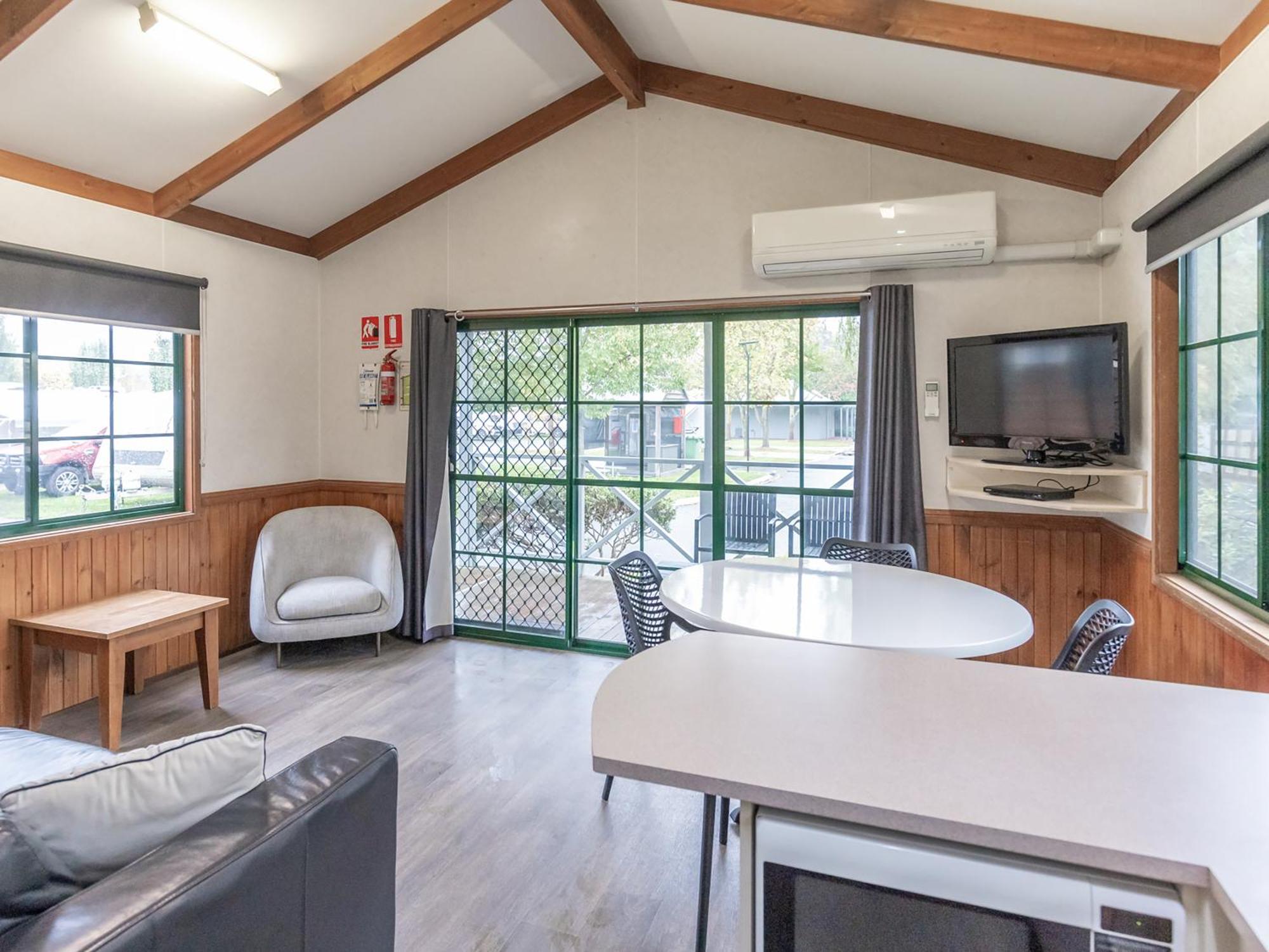 Nrma Ballarat Holiday Park Εξωτερικό φωτογραφία